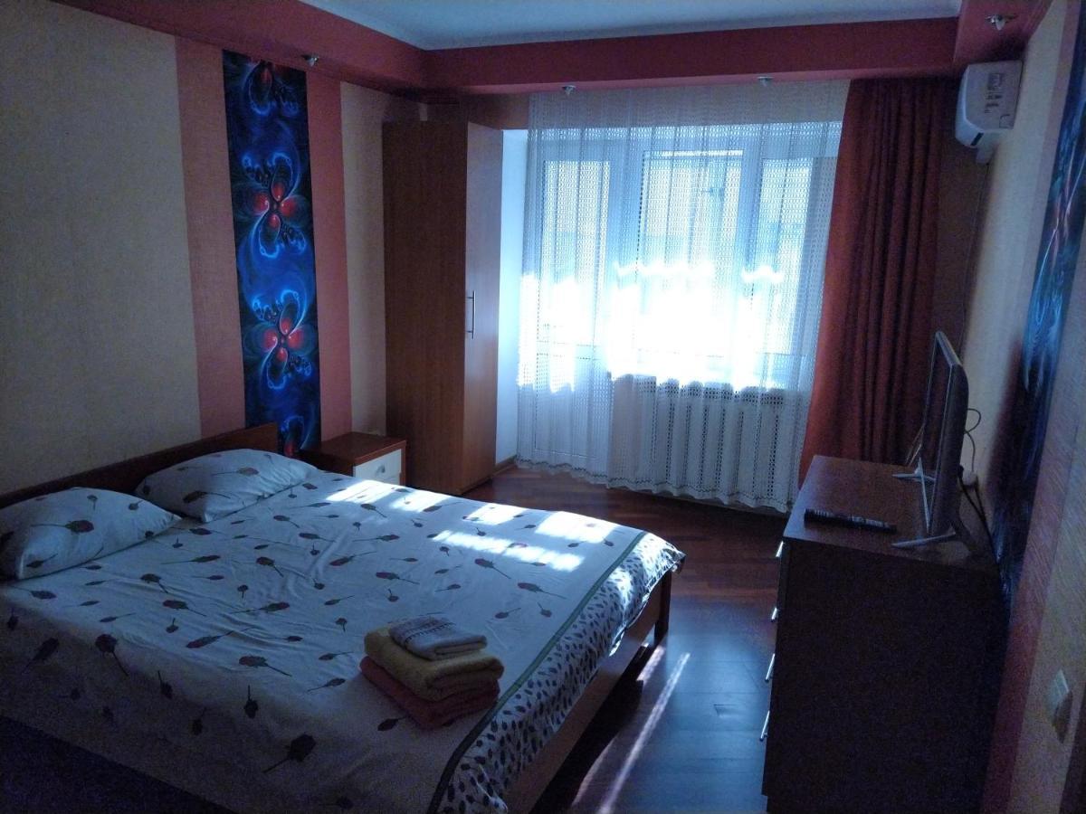 Квартира на КПИ Киев Экстерьер фото